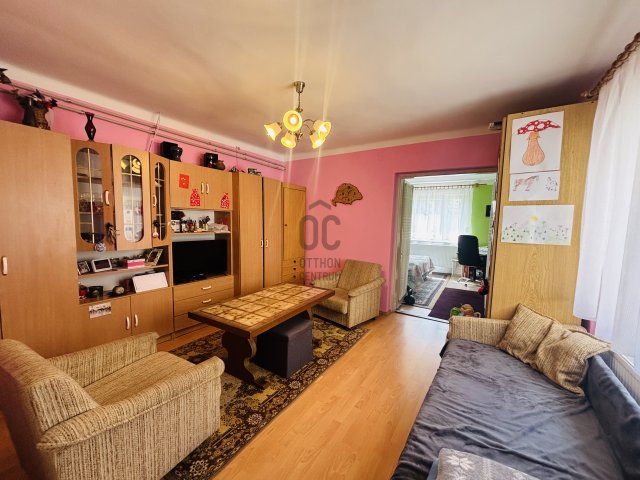 Eladó családi ház, Cegléden 36.99 M Ft, 3 szobás