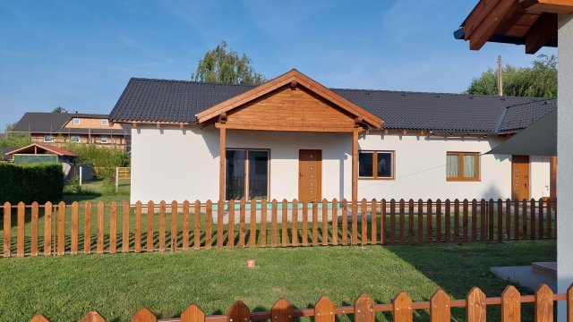Eladó ikerház, Balatonmáriafürdőn 45 M Ft, 3 szobás