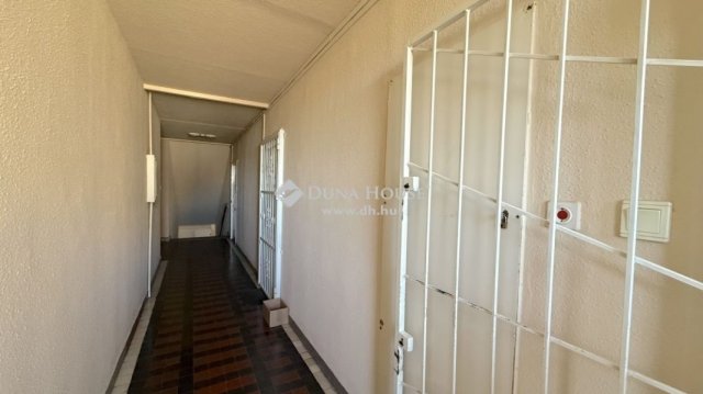 Eladó téglalakás, Budapesten, VIII. kerületben 54 M Ft, 2 szobás