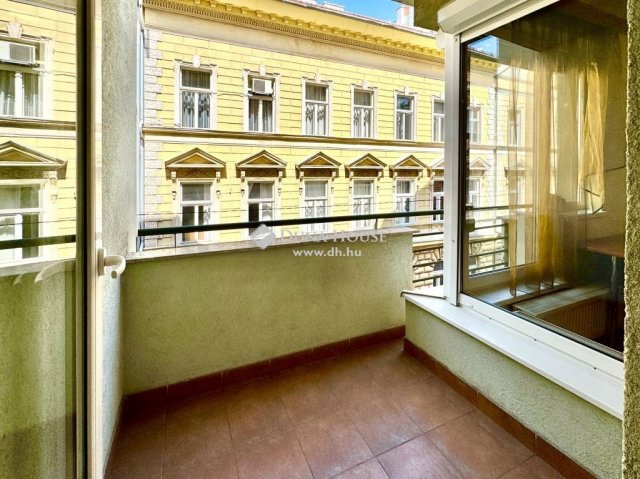 Kiadó téglalakás, albérlet, Budapesten, VI. kerületben