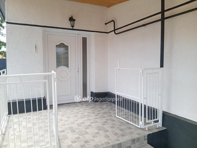 Eladó családi ház, Békésszentandráson 23.9 M Ft, 3 szobás