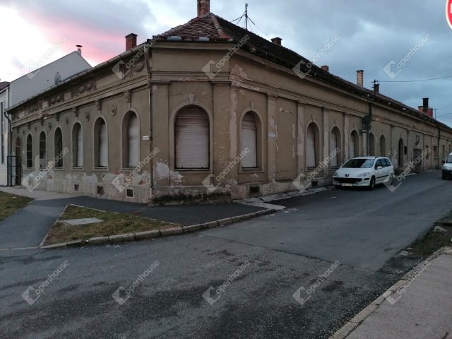 Eladó üzlethelyiség, Tapolcán 190 M Ft / költözzbe.hu