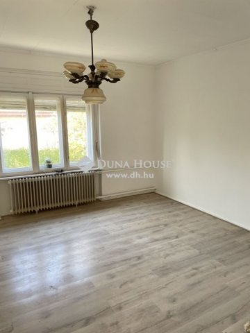 Eladó családi ház, Balassagyarmaton 32.4 M Ft, 2 szobás