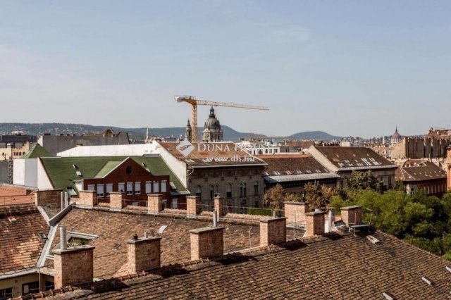 Eladó téglalakás, Budapesten, VII. kerületben 234.6 M Ft