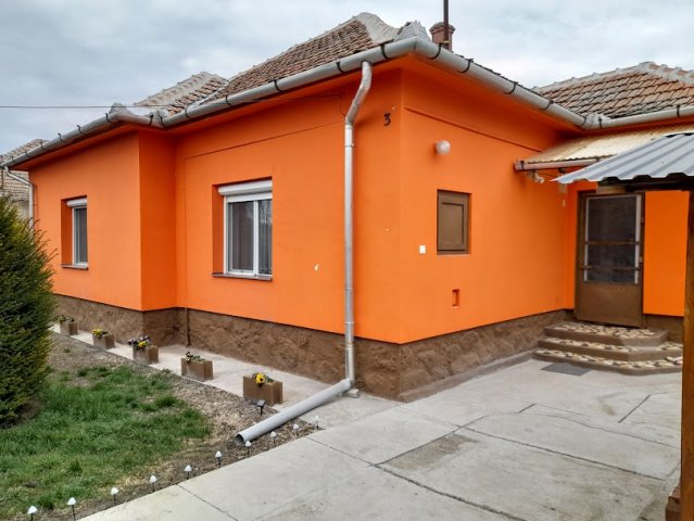 Eladó családi ház, Kondoroson, Vasvári utcában 25 M Ft