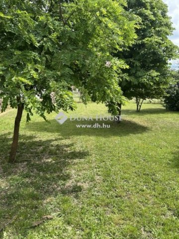 Eladó családi ház, Tószegen 17.9 M Ft, 2 szobás