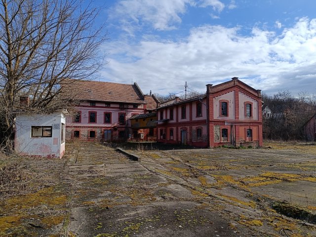 Eladó ipari ingatlan, Hőgyészen 64 M Ft / költözzbe.hu