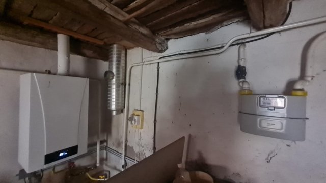 Eladó családi ház, Závodon 31.5 M Ft, 3 szobás