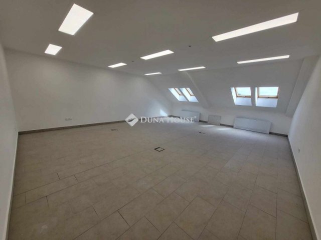 Kiadó iroda, Fóton 169 E Ft / hó / költözzbe.hu