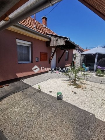 Eladó családi ház, Nagykőrösön 40 M Ft, 2 szobás