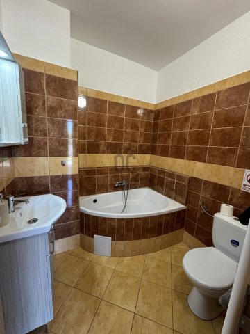 Eladó hotel, Balatonfűzfőn 390 M Ft / költözzbe.hu