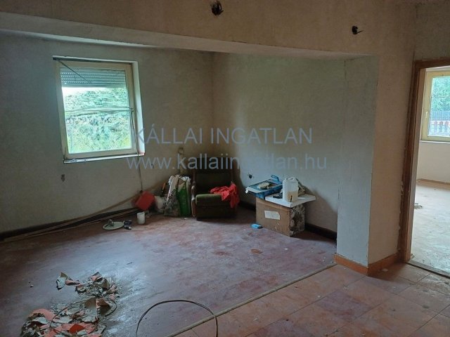 Eladó családi ház, Nyíregyházán 35 M Ft, 3 szobás