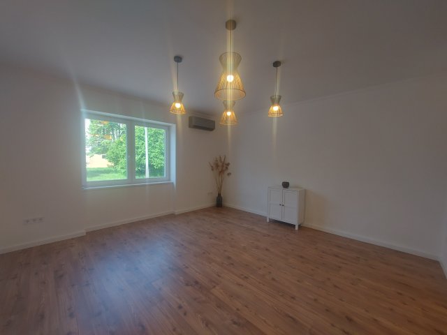 Eladó téglalakás, Szolnokon 21.9 M Ft, 2 szobás
