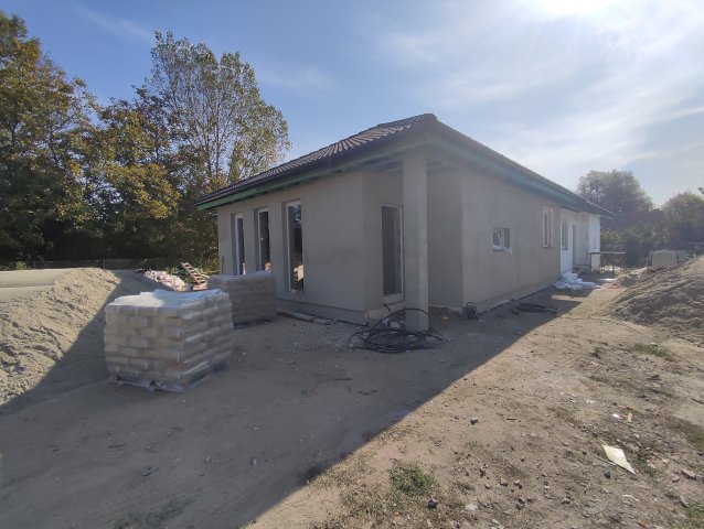 Eladó családi ház, Mányon 75 M Ft, 3 szobás