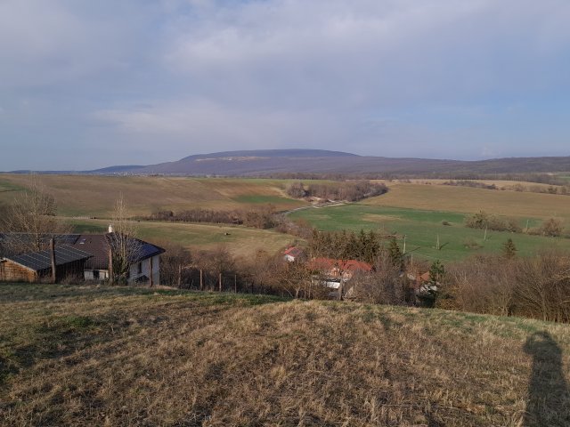 Eladó családi ház, Vértestolnán 8.99 M Ft, 2 szobás