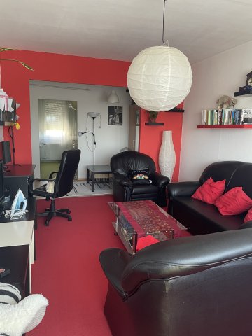 Eladó panellakás, Nyergesújfaluban 33.5 M Ft, 2 szobás