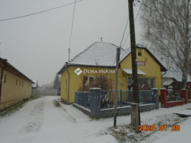 Eladó üzlethelyiség, Zubogyon 2.19 M Ft / költözzbe.hu