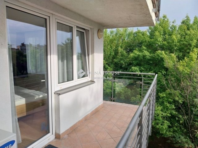 Eladó téglalakás, Budapesten, IX. kerületben 84.9 M Ft, 2 szobás