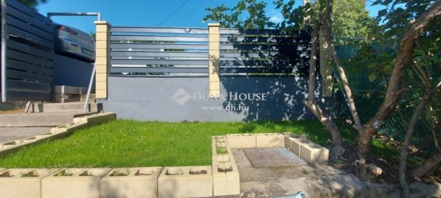 Eladó családi ház, Szentendrén 45.5 M Ft, 1 szobás