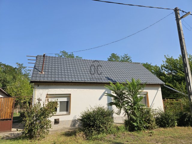 Eladó családi ház, Ballószögön 36.5 M Ft, 3 szobás