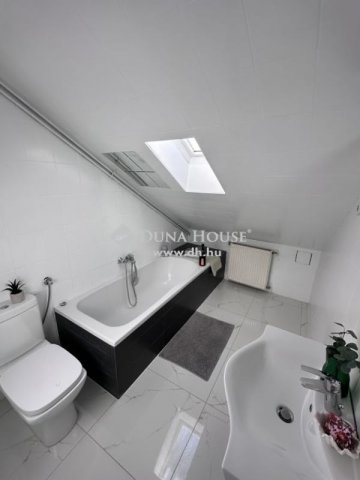 Eladó téglalakás, Budapesten, IV. kerületben 56 M Ft, 2 szobás