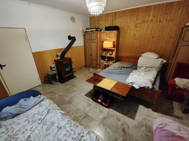 Eladó családi ház, Ősin 28.5 M Ft, 2 szobás