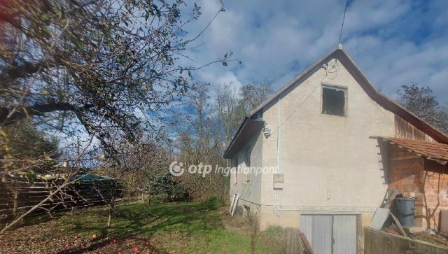 Eladó családi ház, Debrecenben 8.999 M Ft, 1 szobás