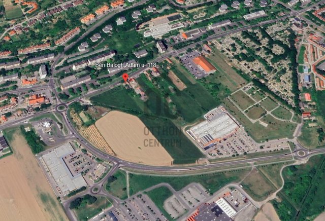 Eladó családi ház, Szekszárdon 60 M Ft, 4 szobás