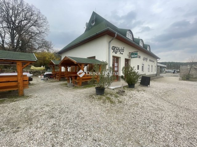 Eladó családi ház, Fertőrákoson 150 M Ft, 2 szobás