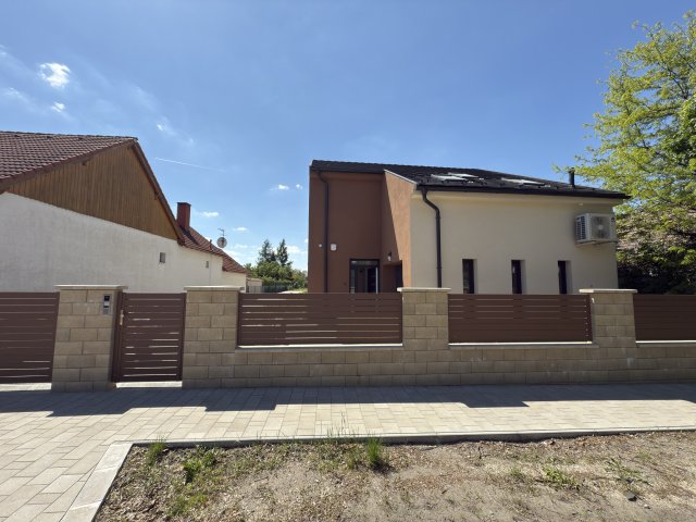 Kiadó családi ház, albérlet, Tatabányán 400 E Ft / hó