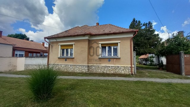 Eladó családi ház, Malomsokon 25.9 M Ft, 3 szobás