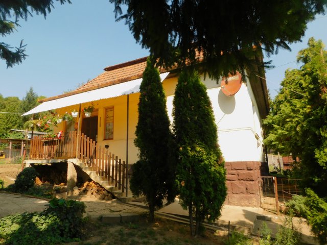 Eladó családi ház, Recsken 22 M Ft, 2 szobás