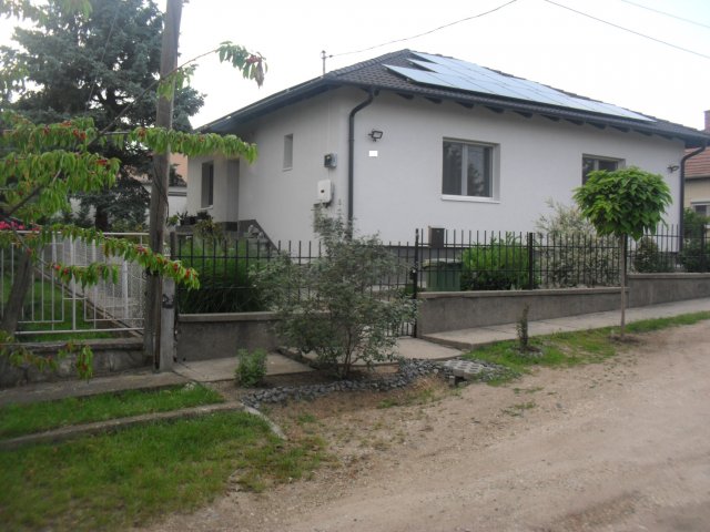 Eladó családi ház, Érden 119 M Ft, 4 szobás