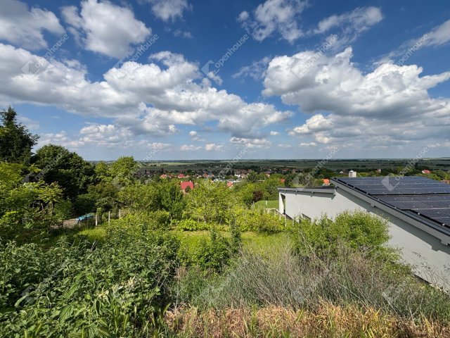 Eladó telek, Győrújbaráton 43 M Ft / költözzbe.hu