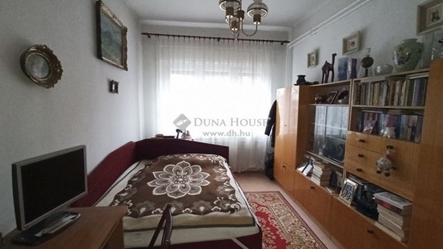 Eladó családi ház, Budapesten, XX. kerületben 75 M Ft, 5 szobás