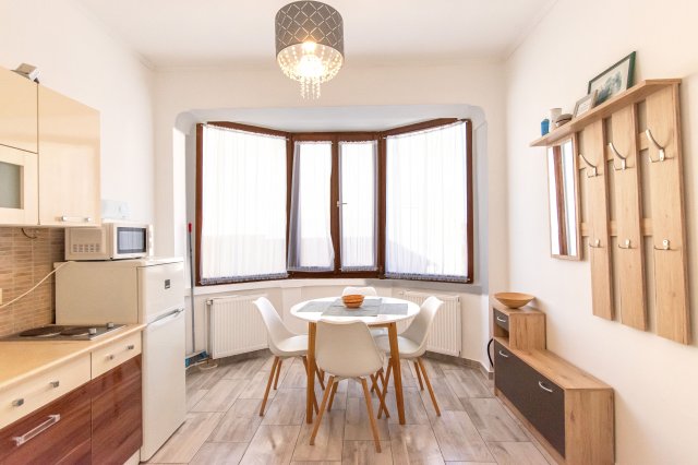 Kiadó téglalakás, albérlet, Miskolcon, Fenyő utcában, 1 szobás