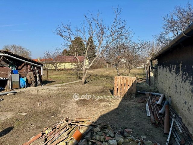 Eladó családi ház, Üllőn 57.9 M Ft, 2+1 szobás