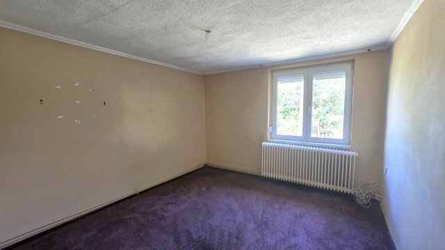 Eladó családi ház, Sajószentpéteren 39.9 M Ft, 5 szobás