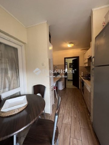 Eladó téglalakás, Budapesten, IX. kerületben 85 M Ft, 4 szobás