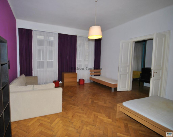Eladó téglalakás, Budapesten, V. kerületben 219 M Ft, 3 szobás