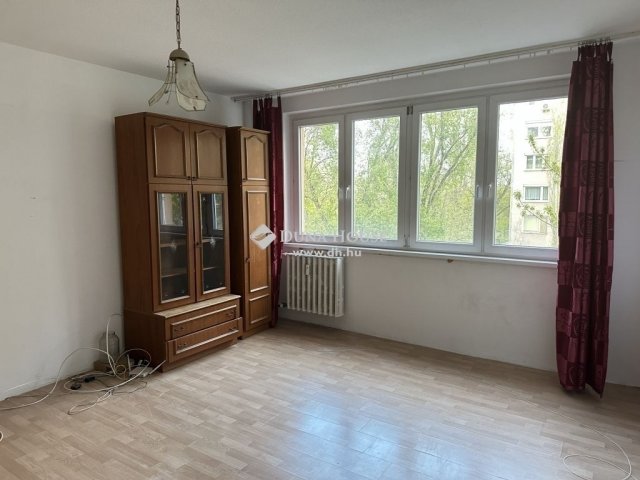 Eladó panellakás, Kecskeméten 40.5 M Ft, 2 szobás