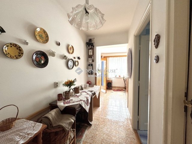 Eladó családi ház, Várpalotán 89.99 M Ft, 4 szobás