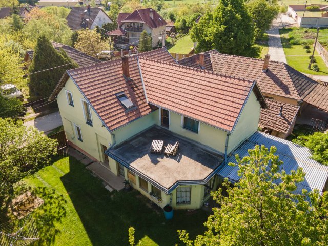 Eladó családi ház, Nagyorosziban 43 M Ft, 8 szobás
