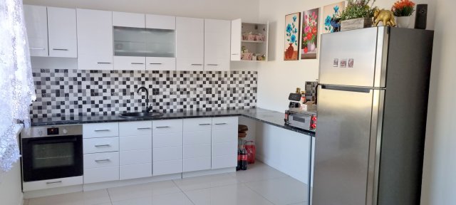 Eladó családi ház, Bicskén 79.5 M Ft, 3 szobás