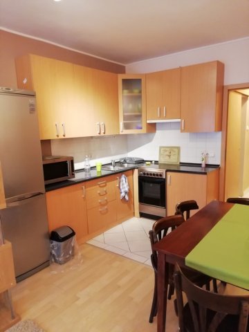 Kiadó téglalakás, albérlet, Pécsett, Kisfaludy Sándor utcában