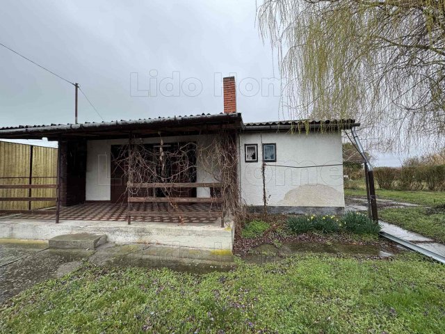 Eladó nyaraló, Balatonbogláron 39 M Ft / költözzbe.hu