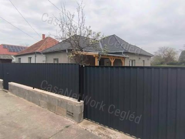 Eladó családi ház, Tápiószelén 33.9 M Ft, 3 szobás