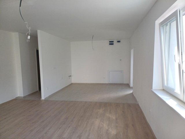 Eladó iroda, Szombathelyen 41.9 M Ft, 2 szobás