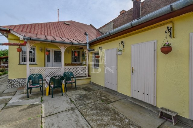 Eladó családi ház, Miskolcon, Schweidel József utcában