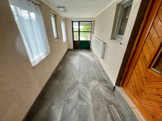 Eladó családi ház, Móron 17.9 M Ft, 1 szobás